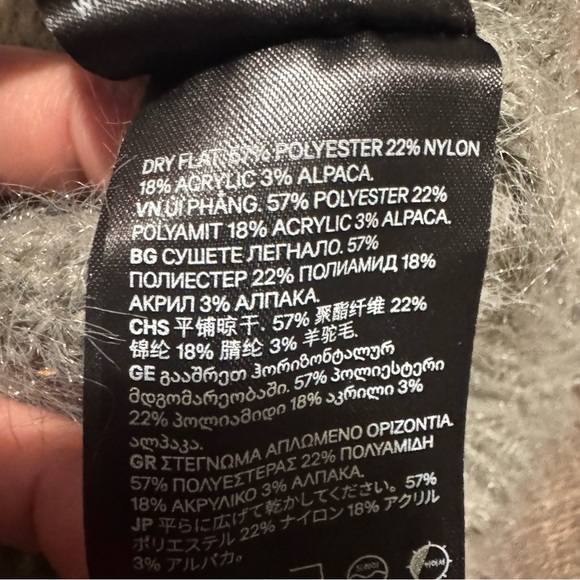 H&M Studio A/W 2021 Chunky-Knit Acrylic V-Neck Jumper Sweater Oversized Small - Picture 11 of 11